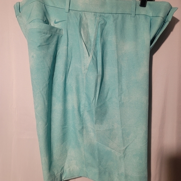 Nike Dri-FIT Men's Hybrid Wash Golf Shorts Green Size 40 DH1949-379 - Picture 7 of 7